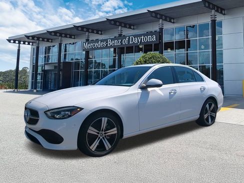 Used 2025 Mercedes-Benz C 300 Sedan image 8