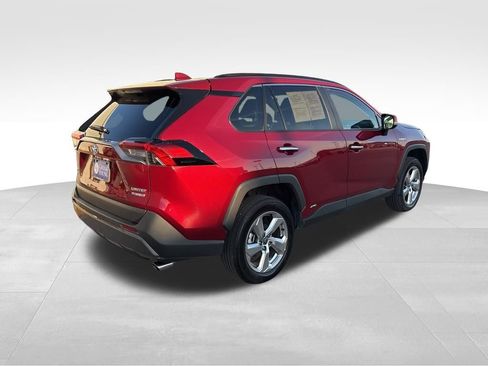Used 2021 Toyota RAV4 Limited image 7