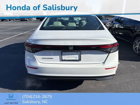 Used 2023 Honda Accord EX image 5