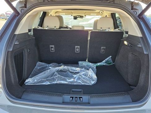 New 2025 Lincoln Corsair Reserve w/ Equipment Group 202A image 7