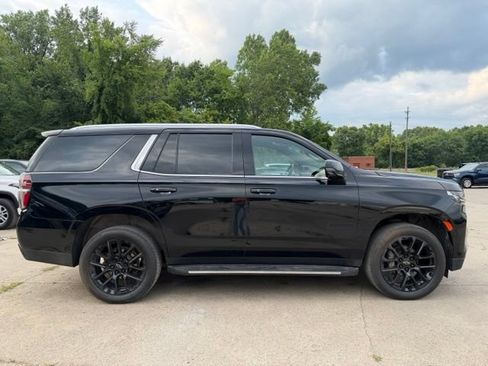 Used 2023 Chevrolet Tahoe LT w/ Luxury Package AWD/4WD image 4
