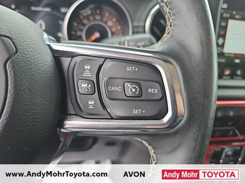Used 2020 Jeep Gladiator Overland AWD/4WD image 15