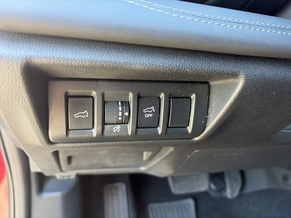 Used 2023 Subaru Outback Limited AWD/4WD image 19