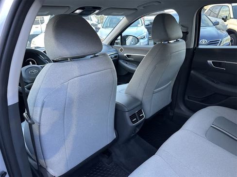 Used 2020 Hyundai Sonata SEL w/ Convenience Package image 12