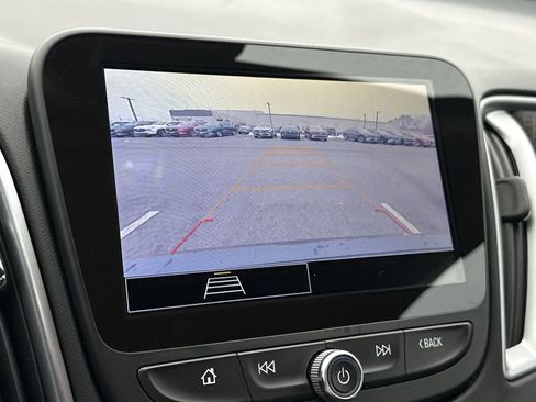 Used 2025 Chevrolet Malibu LT image 19