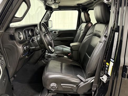 Used 2022 Jeep Wrangler Unlimited Sahara AWD/4WD image 13