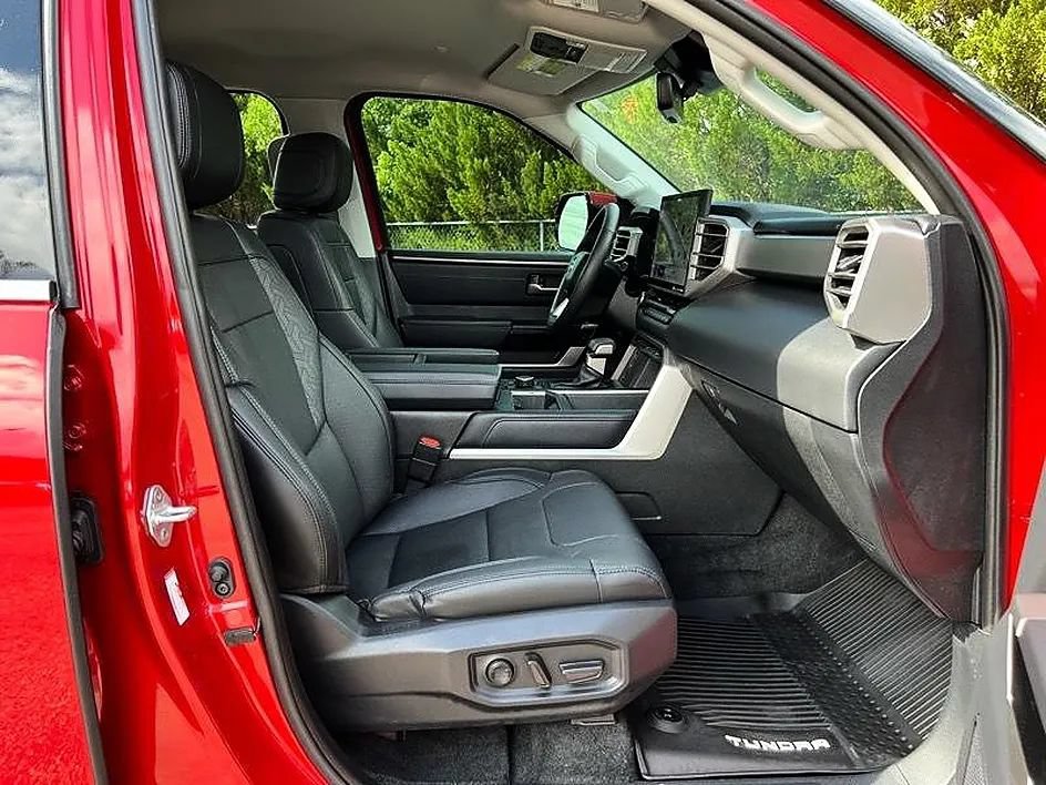 Used 2023 Toyota Tundra Limited AWD/4WD image 18