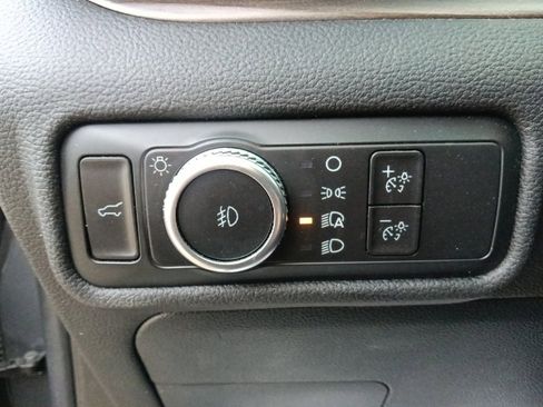 Used 2022 Ford Explorer Limited w/ Equipment Group 301A image 17