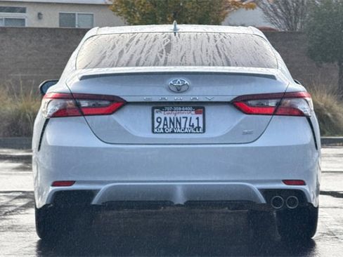 Used 2022 Toyota Camry SE image 7