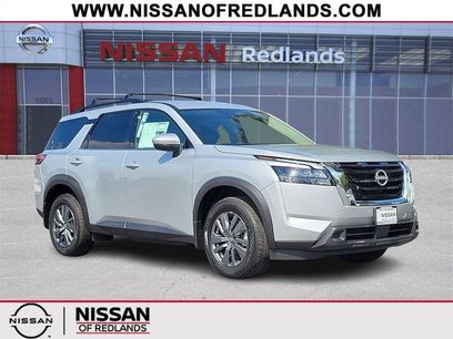 New 2025 Nissan Pathfinder SV