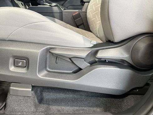 New 2026 Toyota Tacoma SR5 AWD/4WD image 12