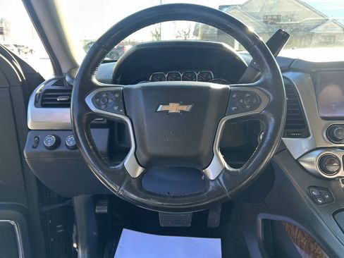 Used 2017 Chevrolet Suburban Premier image 16