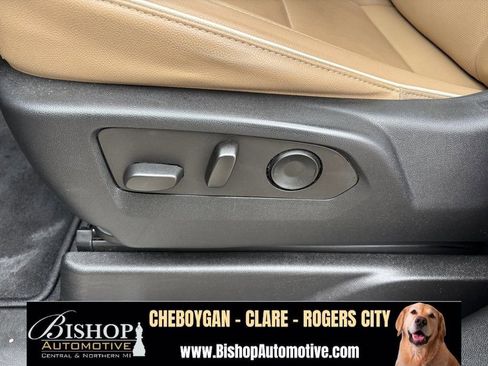 Used 2022 Chevrolet Tahoe Premier AWD/4WD image 29