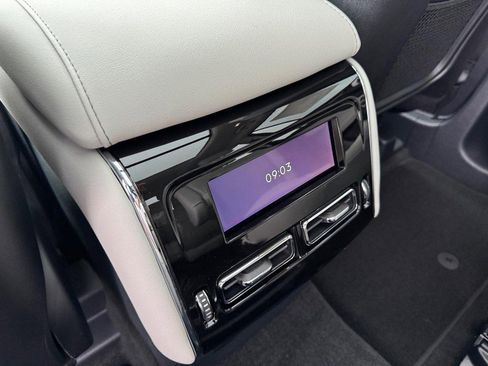 New 2025 Lincoln Aviator AWD w/ Equipment Group 101A image 12