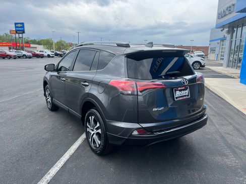 Used 2018 Toyota RAV4 LE w/ All Weather Liner Package FWD image 3