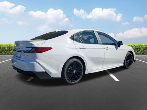 New 2026 Toyota Camry SE w/ Convenience Package image 4