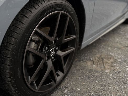 Used 2023 Honda Civic Sport Touring image 11