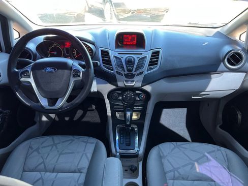 Used 2013 Ford Fiesta SE image 15
