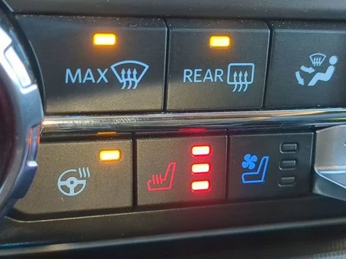 Used 2021 Ford F150 Lariat w/ Equipment Group 502A High image 23