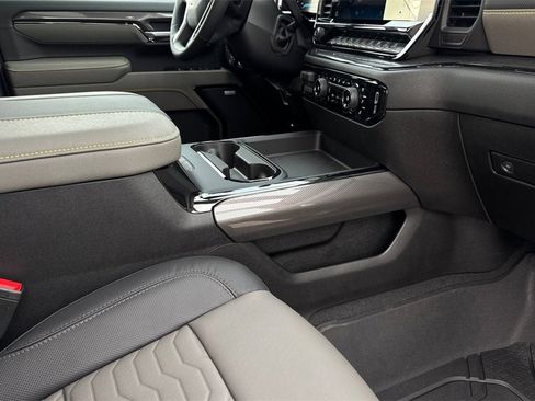 New 2026 Chevrolet Silverado 2500 ZR2 w/ LPO, Dark Essentials Package image 15