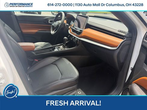 Used 2024 Jeep Compass Limited AWD/4WD image 15