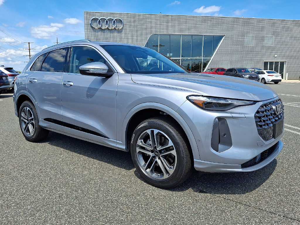 New 2026 Audi Q5 Premium Plus AWD/4WD image 1