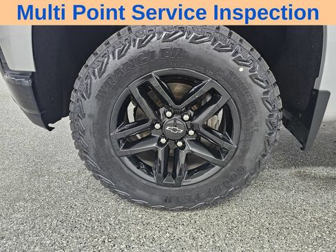 Used 2020 Chevrolet Silverado 1500 Custom Trail Boss w/ Custom Convenience Package AWD/4WD image 12