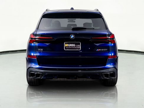 Used 2025 BMW X5 M60i w/ Premium Essential Package image 11