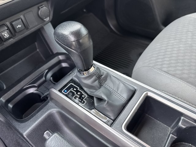 Used 2023 Toyota Tacoma SR5 w/ Technology Package AWD/4WD image 29