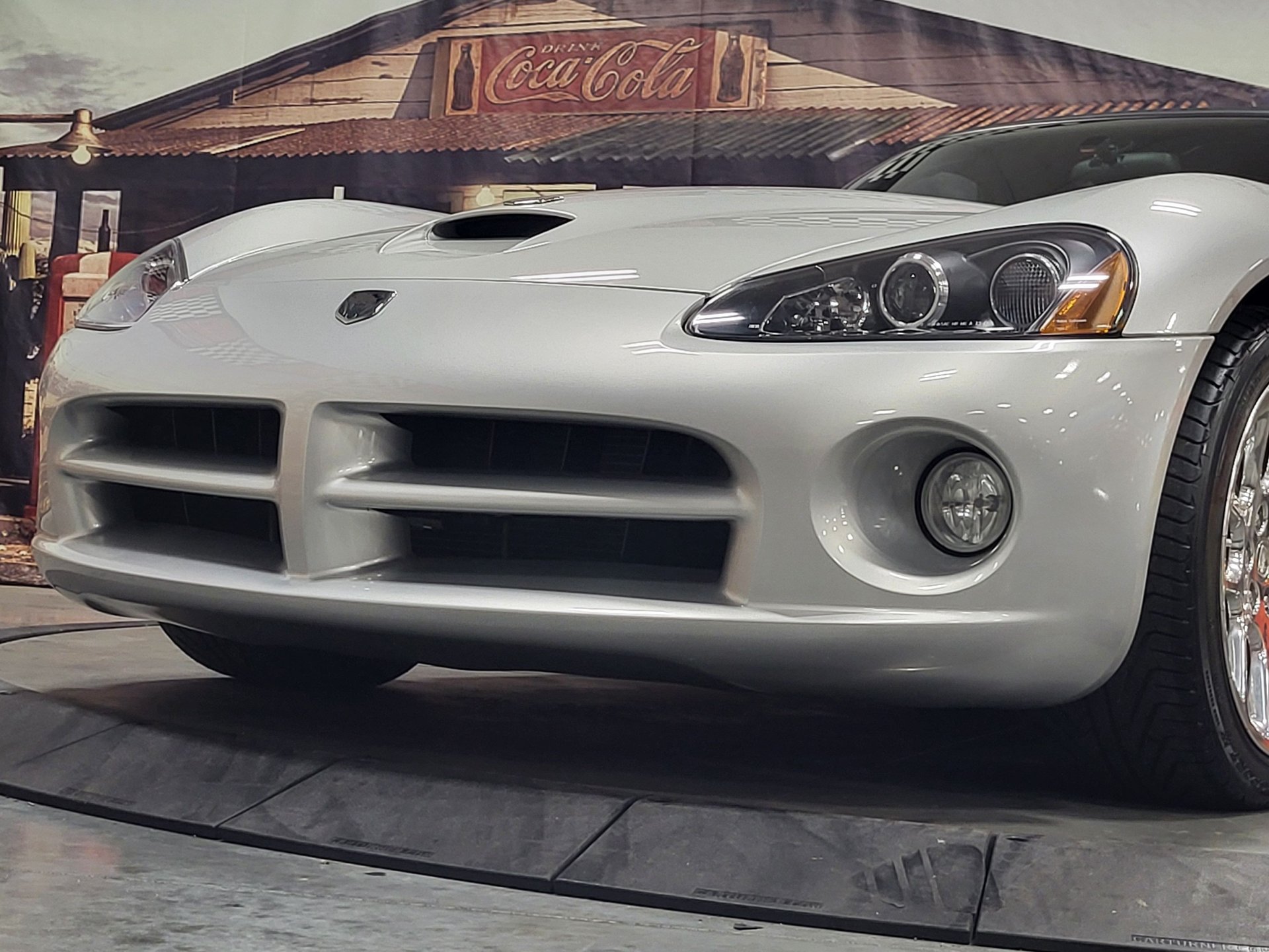 Used 2005 Dodge Viper SRT-10 RWD image 13