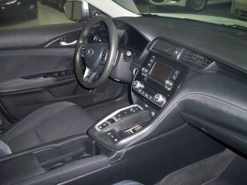 Used 2019 Honda Insight LX image 8