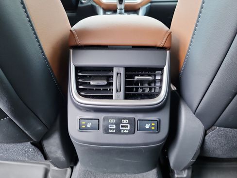 Certified 2025 Subaru Outback Touring image 12