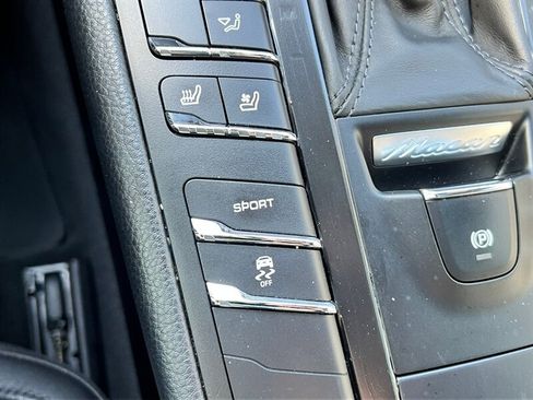 Used 2016 Porsche Macan S image 38
