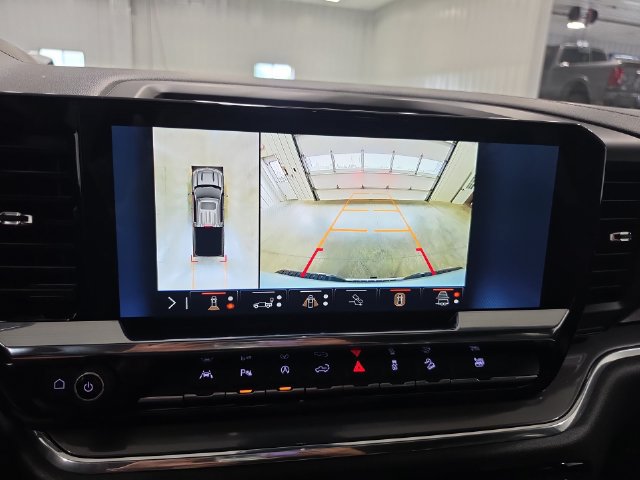 Used 2025 Chevrolet Silverado 1500 High Country w/ Technology Package AWD/4WD image 14