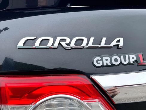 Used 2012 Toyota Corolla S image 32