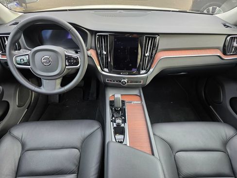 Used 2024 Volvo S60 B5 Plus FWD image 18