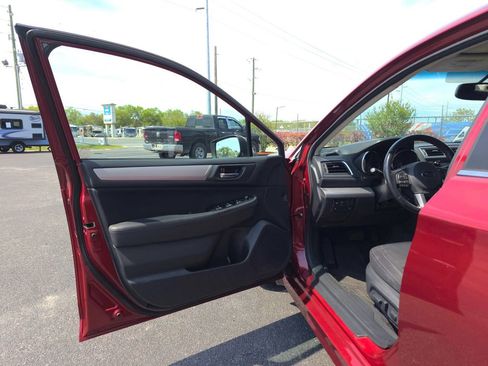 Used 2015 Subaru Legacy 2.5i Premium w/ Moonroof Package image 9