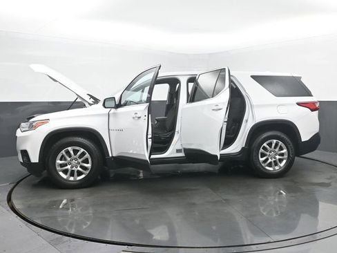 Used 2019 Chevrolet Traverse LS AWD/4WD image 55