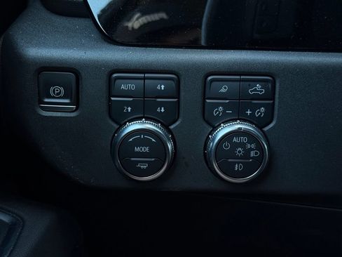 Used 2022 GMC Sierra 1500 Elevation w/ Elevation Premium Package AWD/4WD image 20