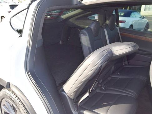 Used 2019 Tesla Model X 100D AWD/4WD image 36