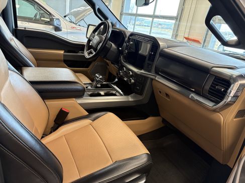 Used 2021 Ford F150 Lariat image 6