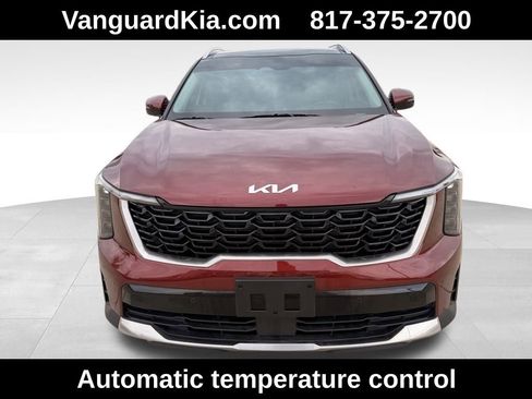 Used 2024 Kia Sorento S w/ Panoramic Sunroof Package image 7