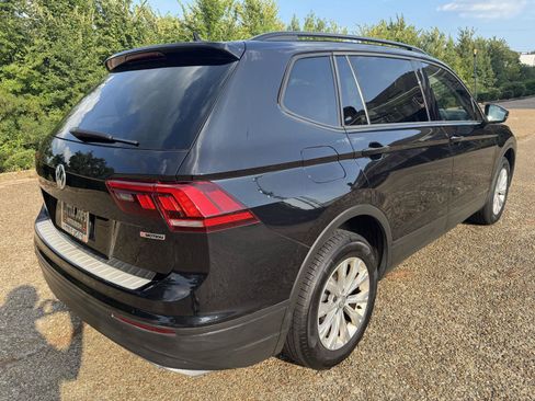 Used 2020 Volkswagen Tiguan S w/ 3rd Row Seat Package AWD/4WD image 6