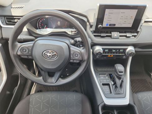 Used 2023 Toyota RAV4 XLE w/ Convenience Package FWD image 11