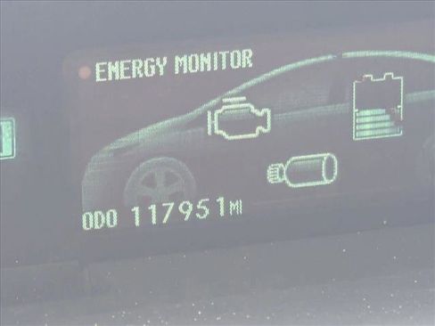 Used 2014 Toyota Prius Three FWD image 11