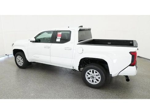 New 2026 Toyota Tacoma SR5 RWD image 4