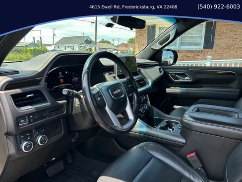 Used 2022 GMC Yukon XL SLE w/ Gmc Pro Safety Plus Package AWD/4WD image 12