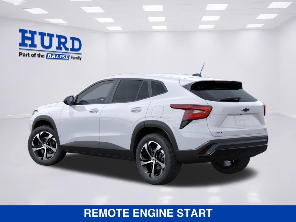 New 2026 Chevrolet Trax RS w/ Sunroof Package FWD image 4