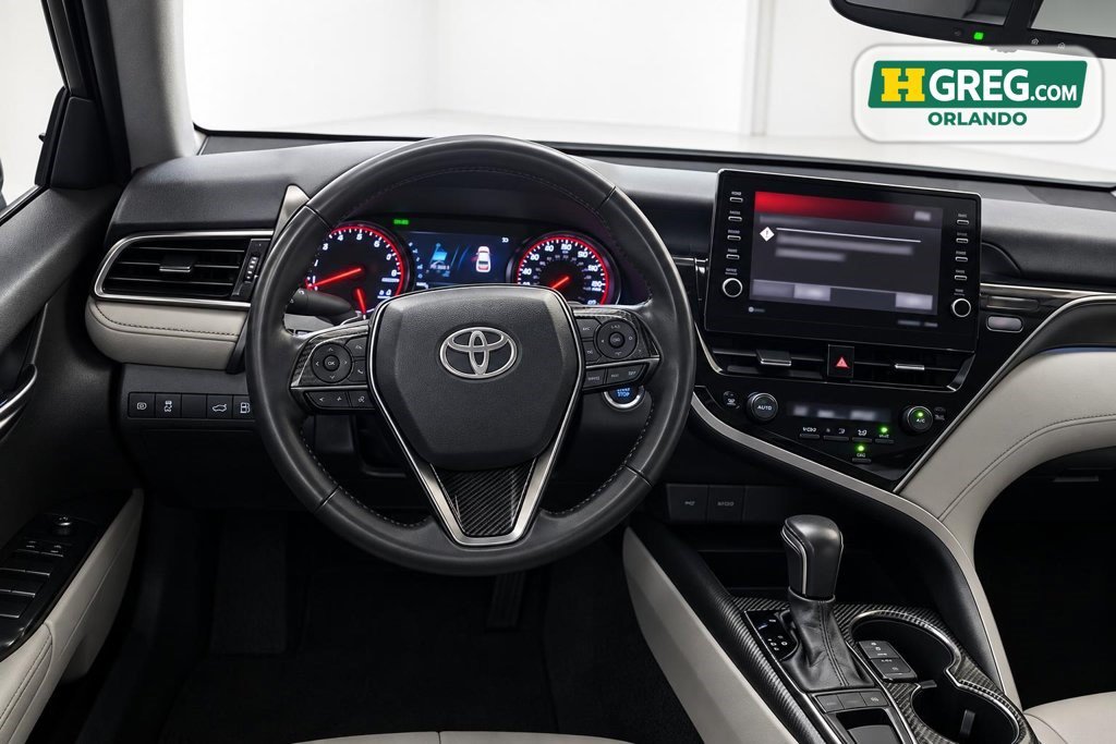 Used 2021 Toyota Camry XSE FWD image 13