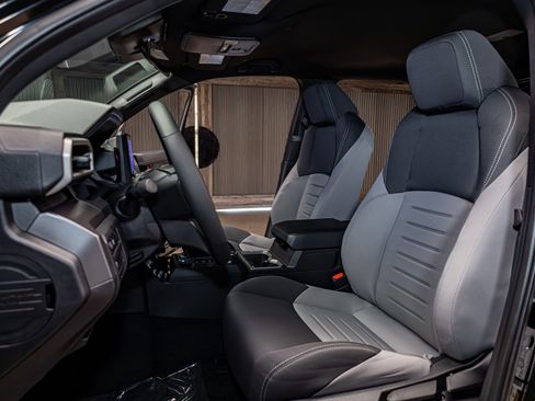 Used 2026 Toyota Tacoma TRD Off-Road image 24